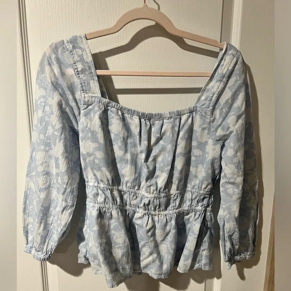 Free Assembly sz Medium peasant top - Picture 3 of 4